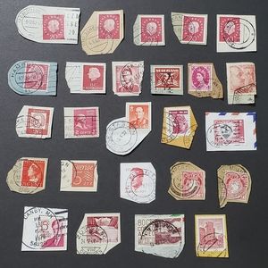 Lot of 25 Postage Stamps, Red, Journals!
